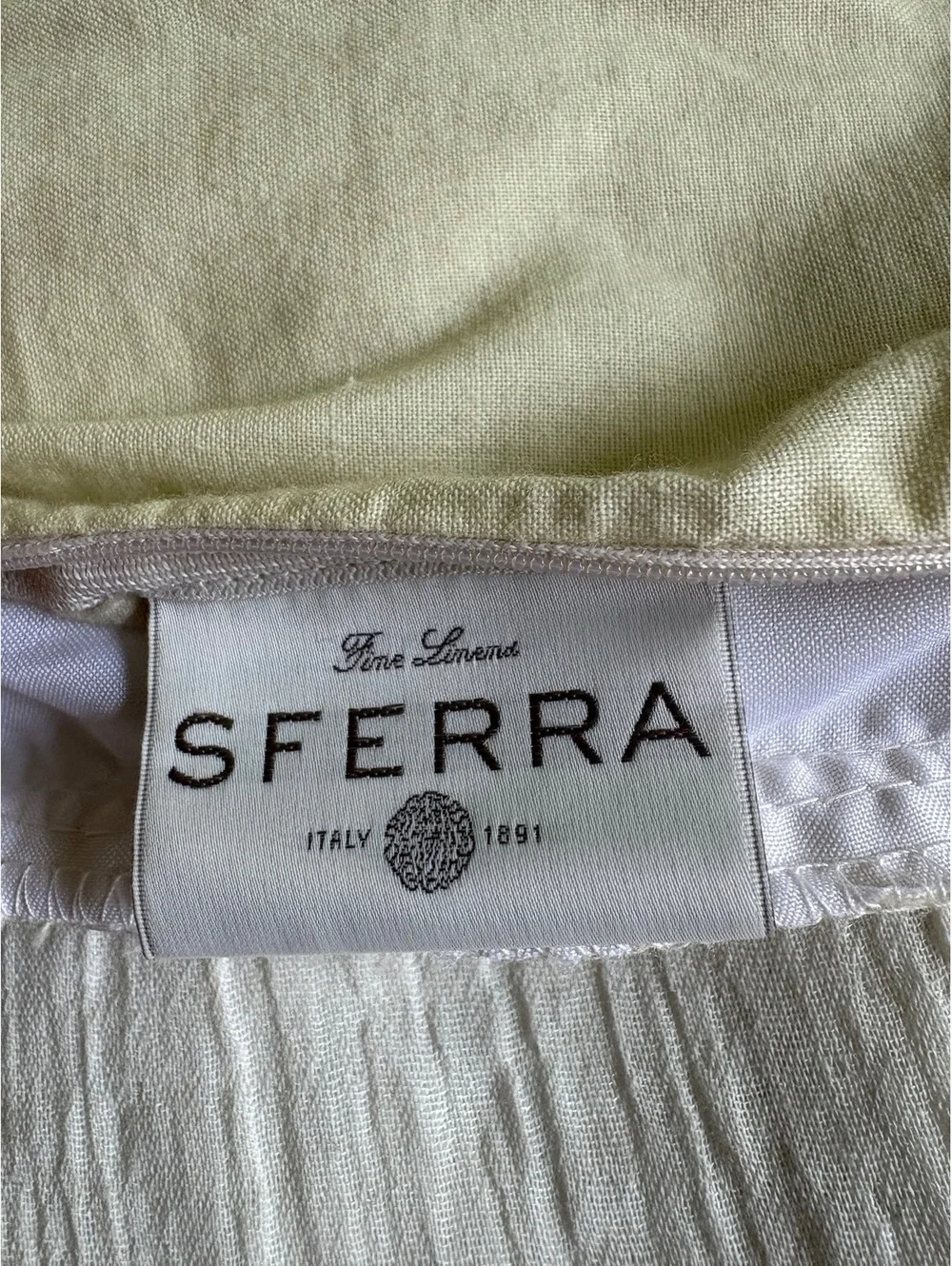 SFERRA Delancey Felt Petal Decorative Pillows. Set of two.